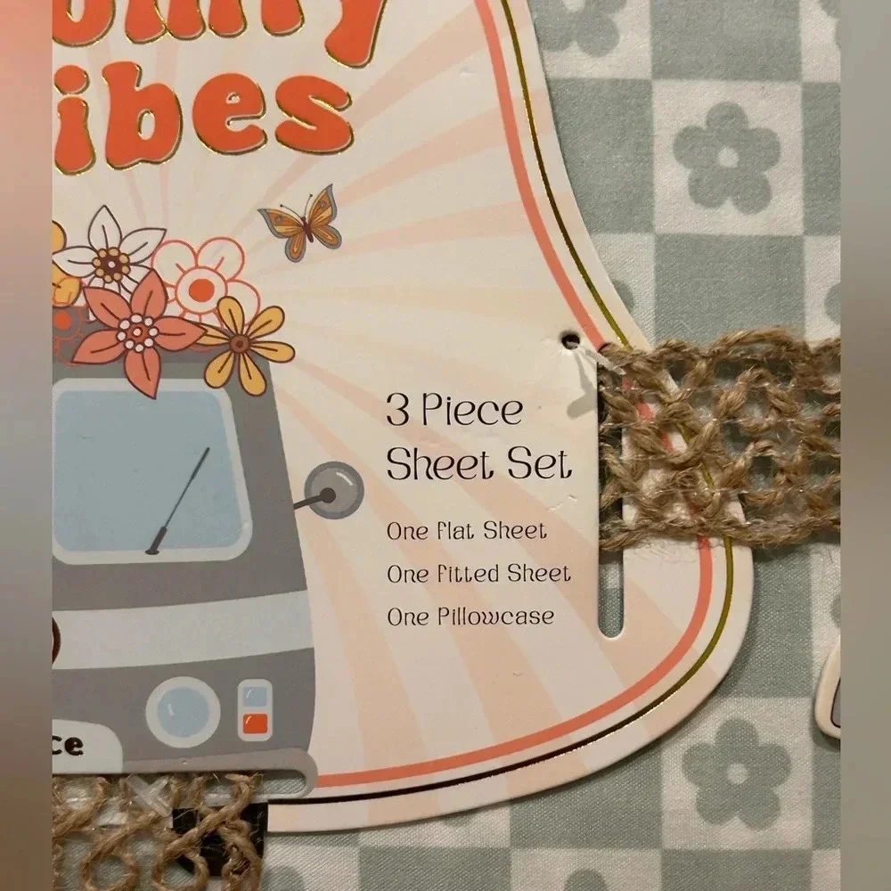 NEW COMFY VIBES DAISY CHECKERBOARD  TWIN XL 3 PIECE SHEET SET. NWTS. - Picture 4 of 5